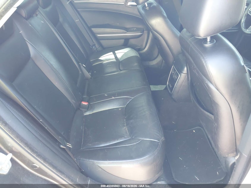 2019 Chrysler 300 VIN 2C3CCAAG1KH760852 IAAI salvage auction — WATER/FLOOD, Salvage Title, sold $1,400 on 2026-08-26 (photo 8)