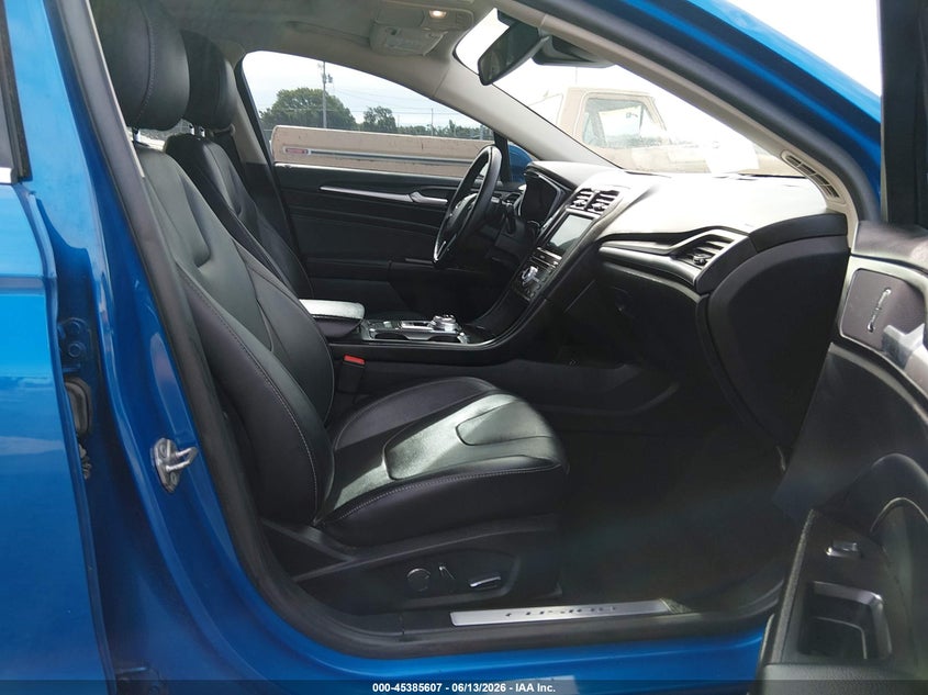 2019 Ford Fusion VIN 3FA6P0K91KR265701 IAAI salvage auction — HAIL, Salvage Title, sold $7,400 on 2026-07-31 (photo 5)