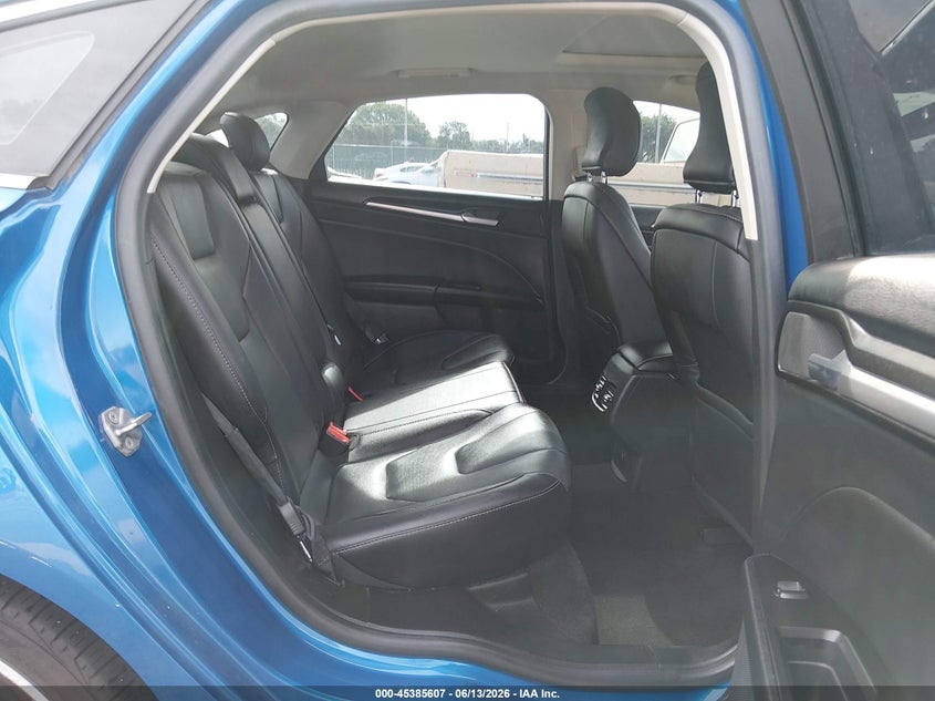 2019 Ford Fusion VIN 3FA6P0K91KR265701 IAAI salvage auction — HAIL, Salvage Title, sold $7,400 on 2026-07-31 (photo 8)