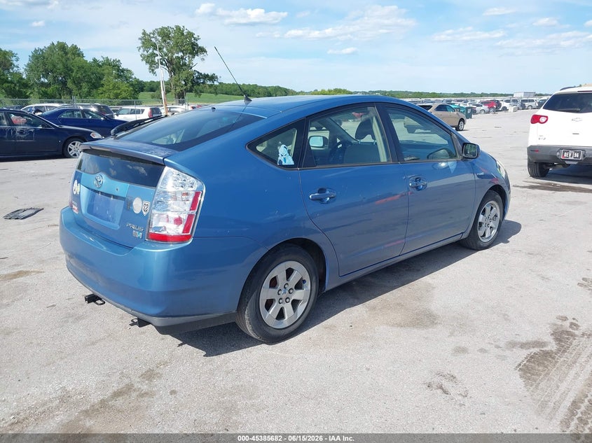 2006 Toyota Prius VIN JTDKB20U063148318 IAAI salvage auction — ROOF, Dealer (Iowa), sold $450 on 2026-07-07 (photo 4)