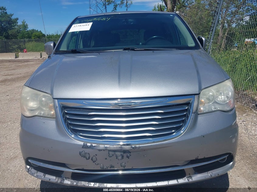 2013 Chrysler Town & country VIN 2C4RC1BG7DR780556 IAAI salvage auction — NORMAL WEAR, Clear-Endorsement (Wisconsin), sold $375 on 2026-07-09 (photo 6)