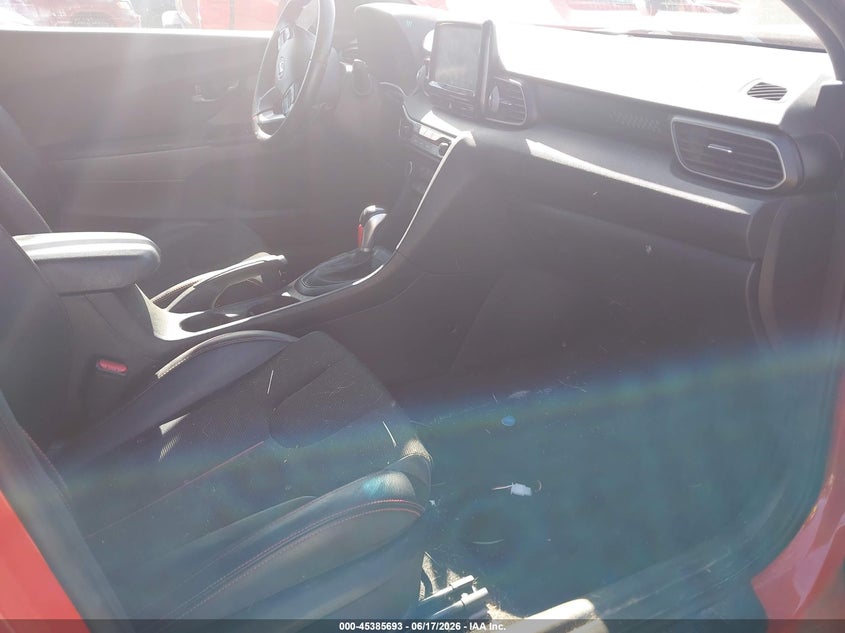 2019 Hyundai Veloster VIN KMHTG6AF2KU011118 IAAI salvage auction — FRONT END, Salvage (Connecticut), sold $1,650 on 2026-07-31 (photo 5)
