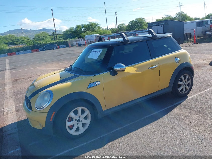 2007 Mini Cooper VIN WMWMF73577TT85935 IAAI salvage auction — NORMAL WEAR, Clear (Hawaii), sold $250 on 2026-07-28 (photo 2)