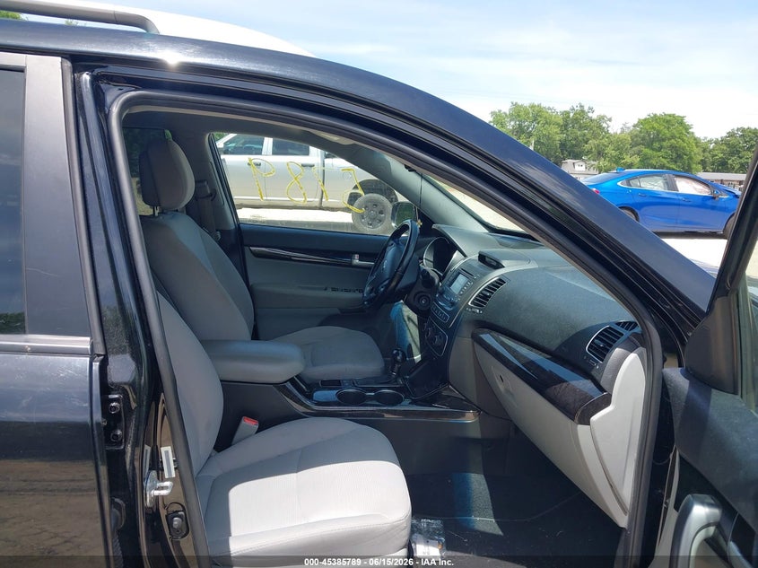 2015 Kia Sorento VIN 5XYKT3A68FG570075 IAAI salvage auction — RIGHT REAR, Junk Bill Of Sale Mv2459 (Wisconsin), sold $1,100 on 2026-07-08 (photo 5)