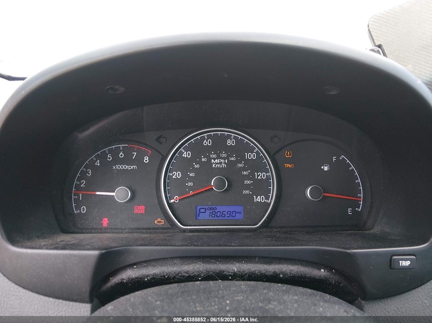 2010 Hyundai Elantra VIN KMHDU4AD2AU206974 IAAI salvage auction — NORMAL WEAR, Rebuilt-Non-Public (Washington), sold $400 on 2026-07-15 (photo 7)