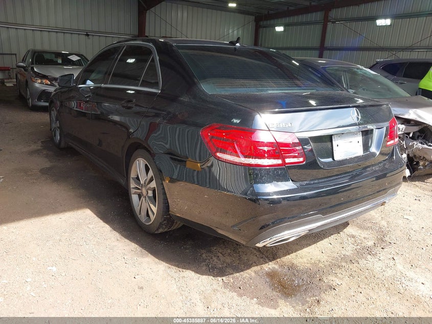 2014 Mercedes-benz E-klasse VIN WDDHF5KBXEB049527 IAAI salvage auction — SIDE, Salvage (Virginia), sold $1,700 on 2026-07-16 (photo 3)