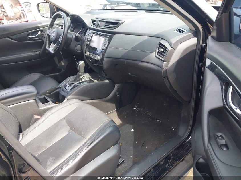 2017 Nissan Rogue VIN JN8AT2MT9HW145675 IAAI salvage auction — FRONT END, Salvage Title, sold $675 on 2026-07-24 (photo 5)
