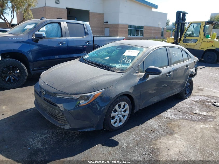 2025 Toyota Corolla VIN 5YFB4MDE2SP316003 IAAI salvage auction — SIDE, Salvage Title, sold $7,100 on 2026-08-02 (photo 2)