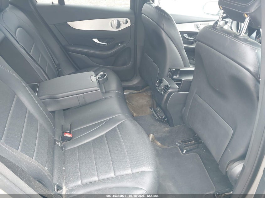 2019 Mercedes-benz Glc VIN WDC0G5EB0KF598250 IAAI salvage auction — FRONT & REAR, Salvage Title, sold $2,400 on 2026-07-14 (photo 8)