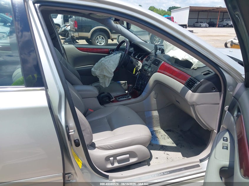 2003 Lexus Es 300 VIN JTHBF30GX30149024 IAAI salvage auction — FRONT END, Salvage (Tennessee), sold $300 on 2026-07-15 (photo 5)