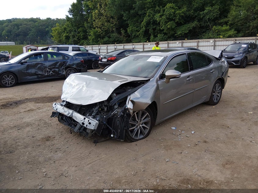 2018 Lexus ES VIN JTHBW1GG5J2182251 IAAI salvage auction — FRONT & REAR, Salvage (Tennessee), sold $1,400 on 2026-07-22 (photo 2)