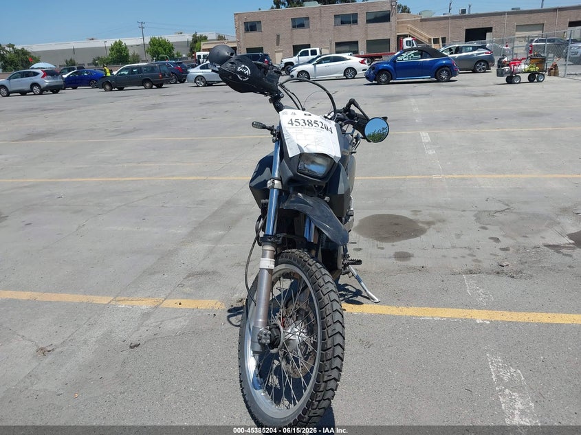 2013 Suzuki Dr VIN JS1SP46A6D2100927 IAAI salvage auction — RIGHT SIDE, Salvage (California), sold $625 on 2026-07-21 (photo 5)
