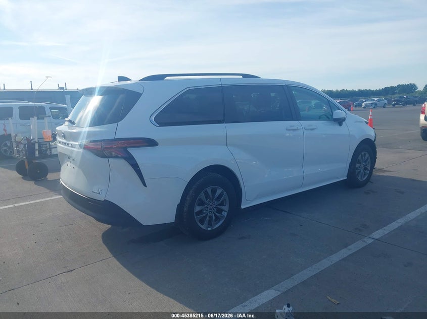 2022 Toyota Sienna VIN 5TDKSKFC7NS066288 IAAI salvage auction — FRONT END, Salvage (Indiana), sold $15,300 on 2026-07-17 (photo 4)