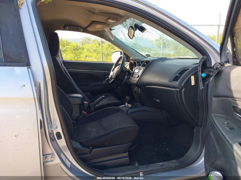 2016 Mitsubishi Outlander VIN JA4AR3AU1GZ054324 IAAI salvage auction — ROOF, Salvage (Pennsylvania), sold $1,350 on 2026-07-19 (photo 5)