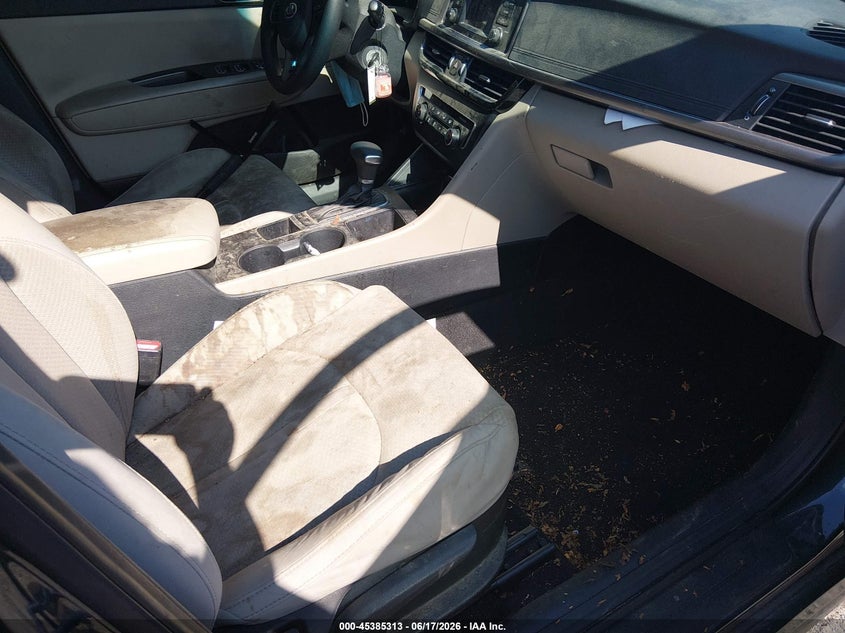 2016 Kia Optima VIN 5XXGT4L31GG037697 IAAI salvage auction — RIGHT REAR, Salvage - Greater Than 75% (Maryland), sold $850 on 2026-07-13 (photo 5)