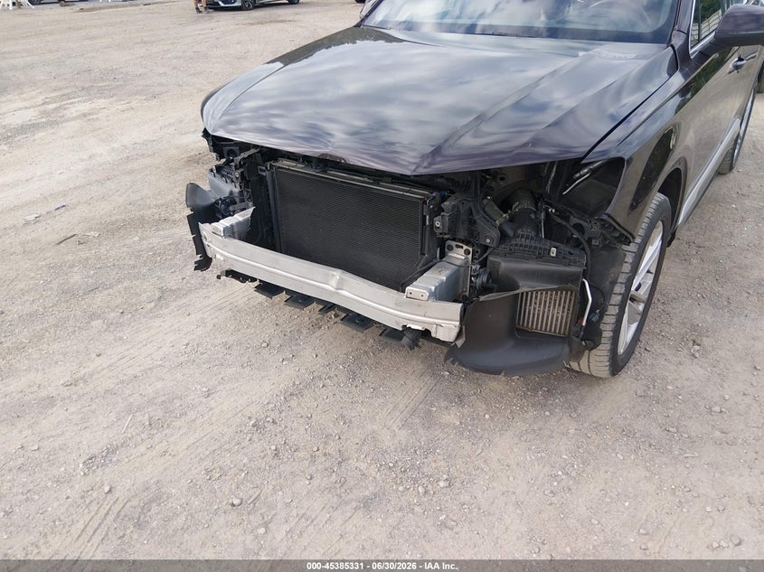 2020 Audi Q7 VIN WA1VXAF77LD010608 IAAI salvage auction — FRONT END, Salvage Title, sold $10,500 on 2026-07-26 (photo 6)