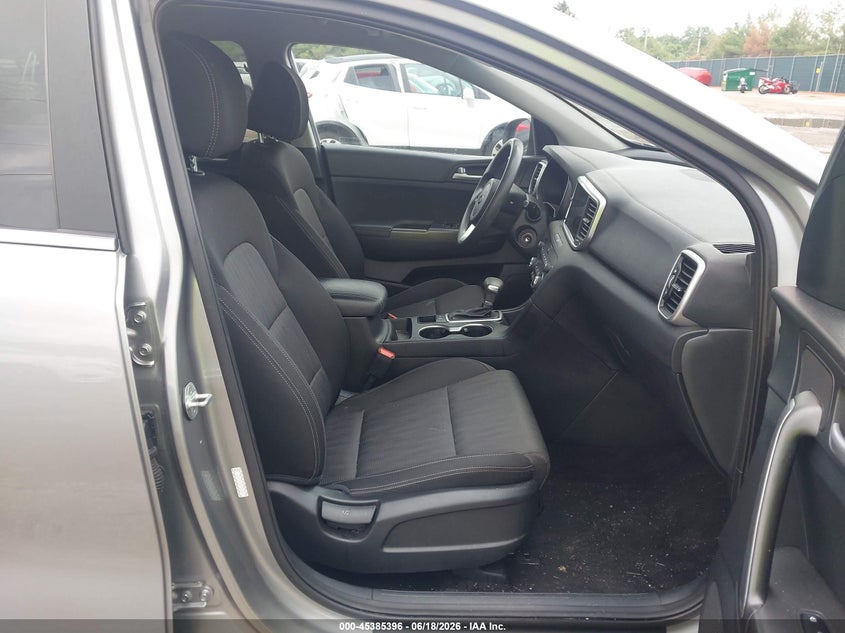 2021 Kia Sportage VIN KNDPM3AC7M7935963 IAAI salvage auction — STORM DAMAGE, Salvage (Indiana), sold $2,050 on 2026-07-28 (photo 5)