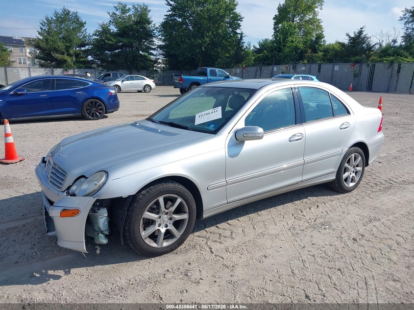 2007 Mercedes-benz C class VIN WDBRF92H87F905184 IAAI salvage auction — FRONT END, Salvage (Idaho), sold $400 on 2026-07-07 (photo 2)