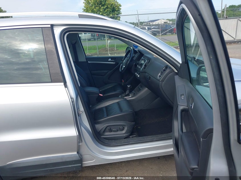 2013 Volkswagen Tiguan VIN WVGBV7AX5DW524581 IAAI salvage auction — FRONT END, Salvage (Virginia), sold $1,250 on 2026-08-11 (photo 5)