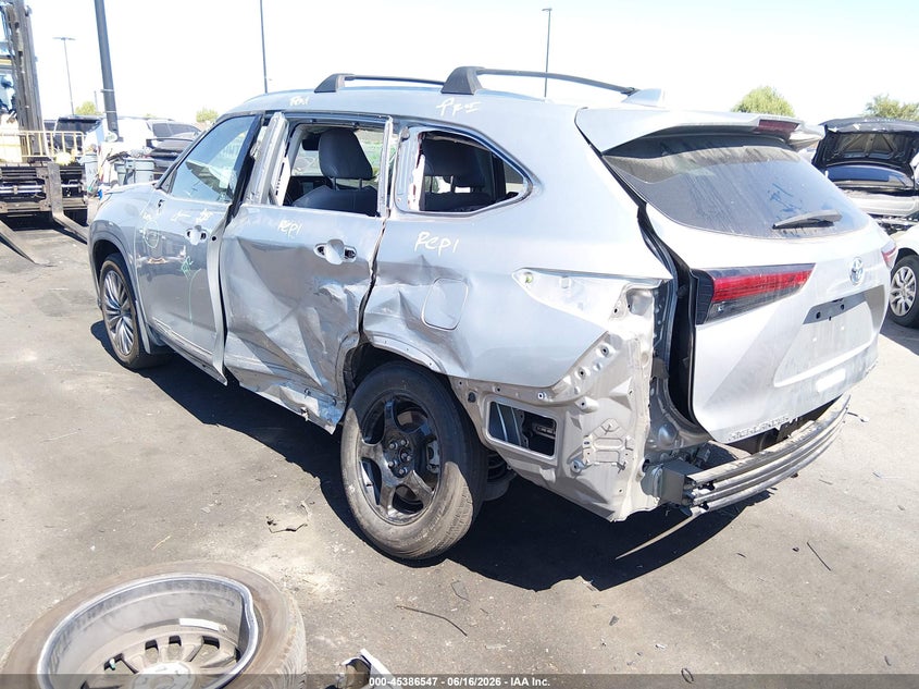 2021 Toyota Highlander VIN 5TDEBRCH0MS065844 IAAI salvage auction — LEFT & RIGHT, Salvage Certificate (California), sold $13,100 on 2026-07-24 (photo 3)