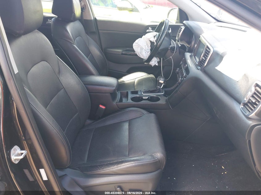 2017 Kia Sportage VIN KNDPRCA64H7048936 IAAI salvage auction — LEFT FRONT, Salvage (Massachusetts), sold $2,200 on 2026-07-24 (photo 5)