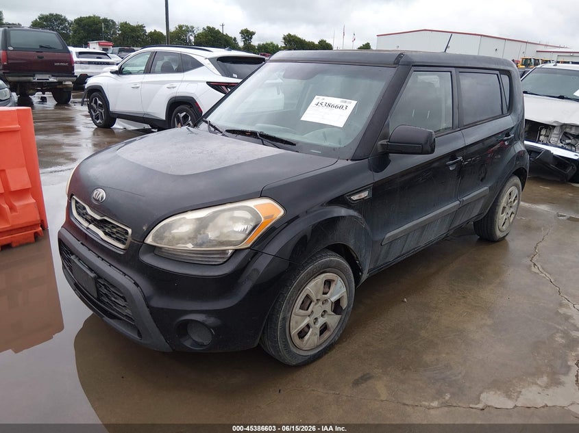 2013 Kia Soul VIN KNDJT2A53D7613681 IAAI salvage auction — NORMAL WEAR, Original (Ohio), sold $425 on 2026-07-21 (photo 2)