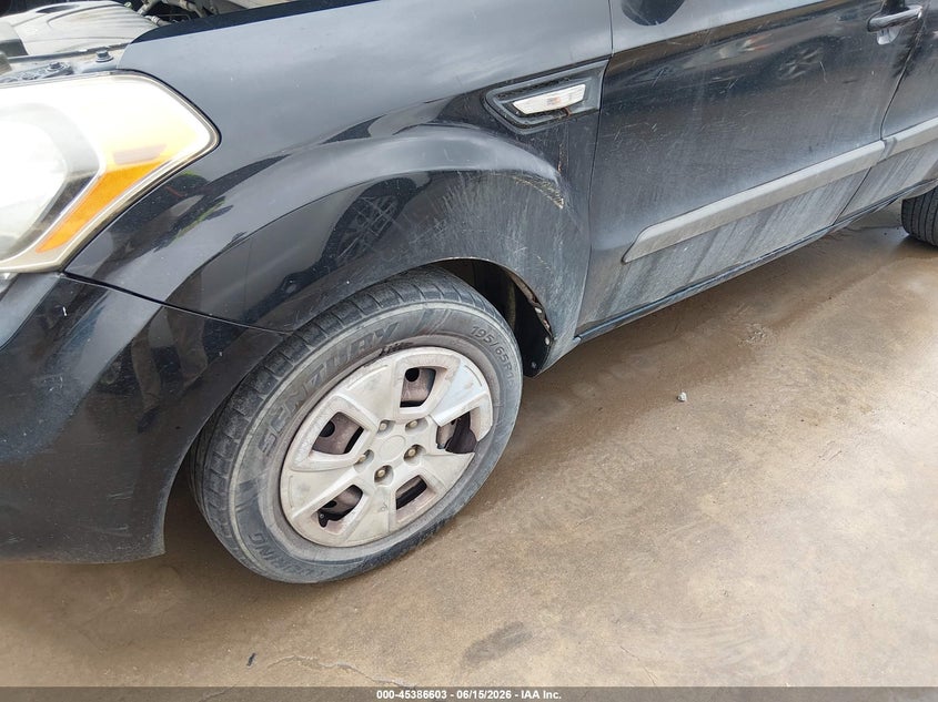 2013 Kia Soul VIN KNDJT2A53D7613681 IAAI salvage auction — NORMAL WEAR, Original (Ohio), sold $425 on 2026-07-21 (photo 6)