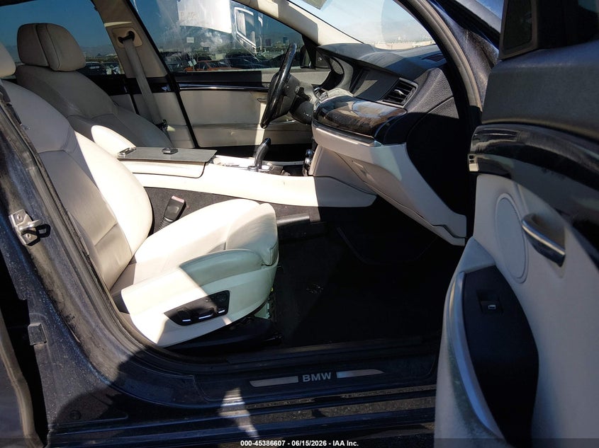 2011 BMW 5 series VIN WBASN4C5XBC209690 IAAI salvage auction — NORMAL WEAR, Clear (Nevada), sold $950 on 2026-07-23 (photo 5)