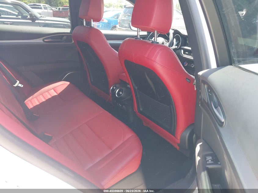 2023 Alfa romeo Stelvio VIN ZASPAKBN3P7D66298 IAAI salvage auction — HAIL, Salvage Title, sold $17,200 on 2026-08-25 (photo 8)