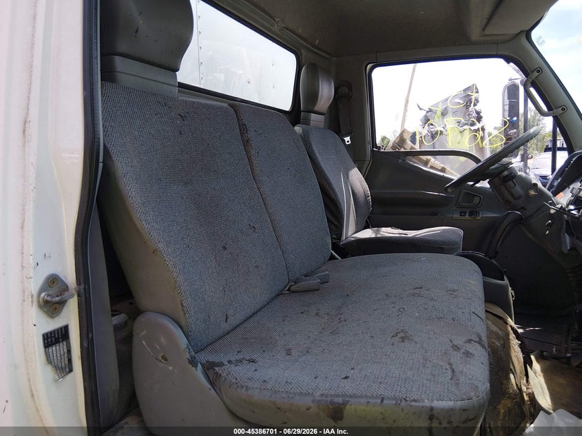 2003 Mitsubishi fuso truck Fe VIN JW6AAF1H53L006999 IAAI salvage auction — Unknown, Salvage (Illinois), sold $625 on 2026-07-29 (photo 7)