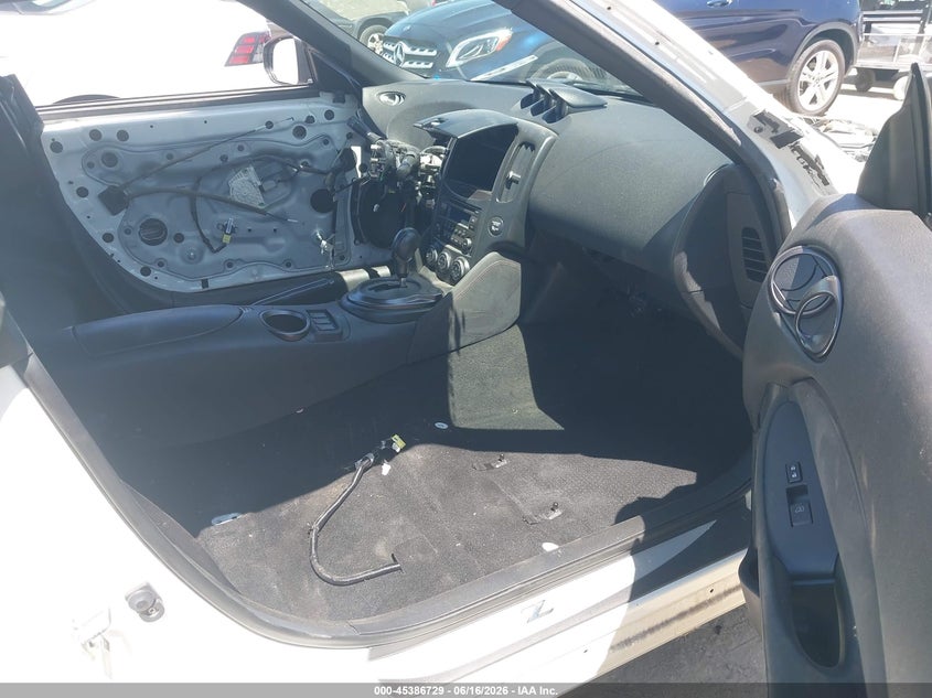 2016 Nissan 370z VIN JN1AZ4EH9GM931781 IAAI salvage auction — STRIPPED, Salvage (California), sold $500 on 2026-07-22 (photo 5)