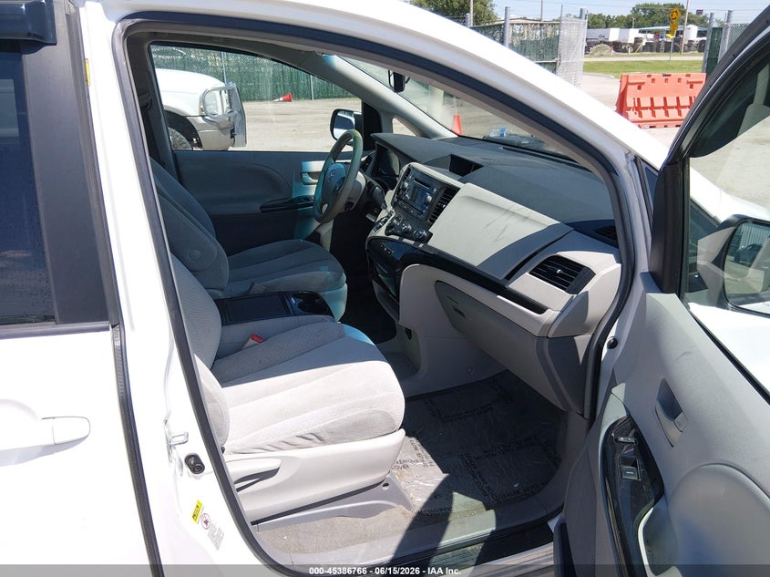 2012 Toyota Sienna VIN 5TDKK3DC1CS185458 IAAI salvage auction — RIGHT FRONT, Salvage (Kansas), sold $1,800 on 2026-07-10 (photo 5)