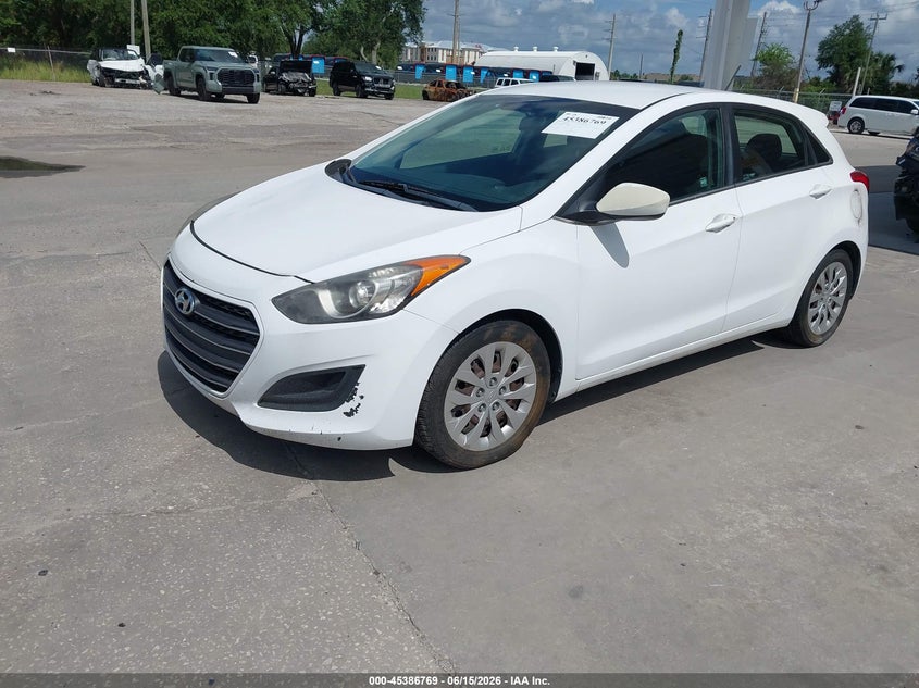 2017 Hyundai Elantra VIN KMHD35LH2HU376738 IAAI salvage auction — NORMAL WEAR, Clear (North Carolina), sold $1,050 on 2026-07-15 (photo 2)