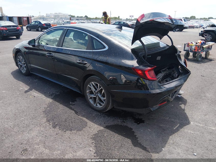 2021 Hyundai Sonata VIN 5NPEF4JA8MH063813 IAAI salvage auction — REAR END, Salvage (Missouri), sold $3,000 on 2026-07-28 (photo 3)