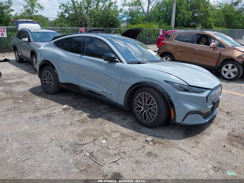 2024 Ford Mustang mach-e VIN 3FMTK3R70RMA10493 — IAAI salvage auction photo