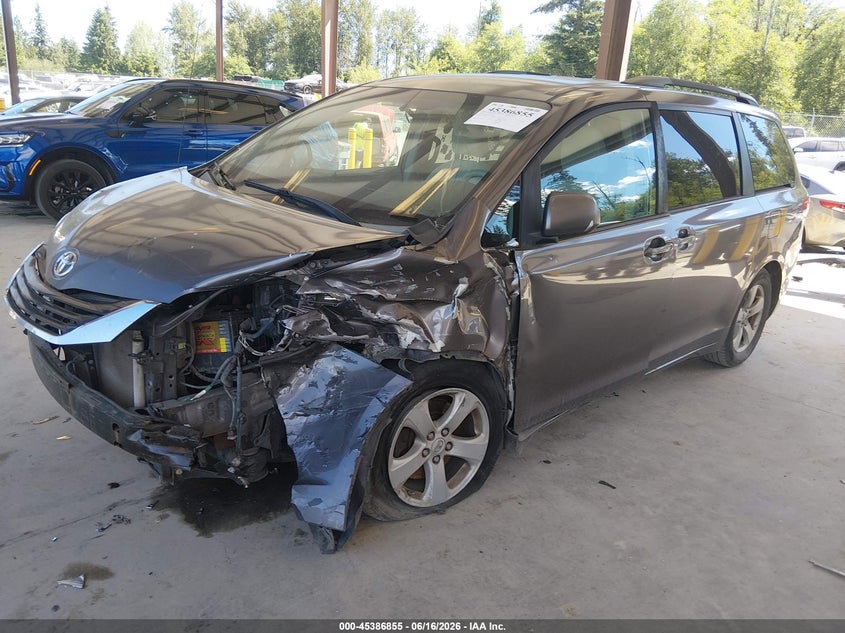 2012 Toyota Sienna VIN 5TDKK3DC9CS225348 IAAI salvage auction — LEFT FRONT, Salvage Title, sold $925 on 2026-07-22 (photo 2)