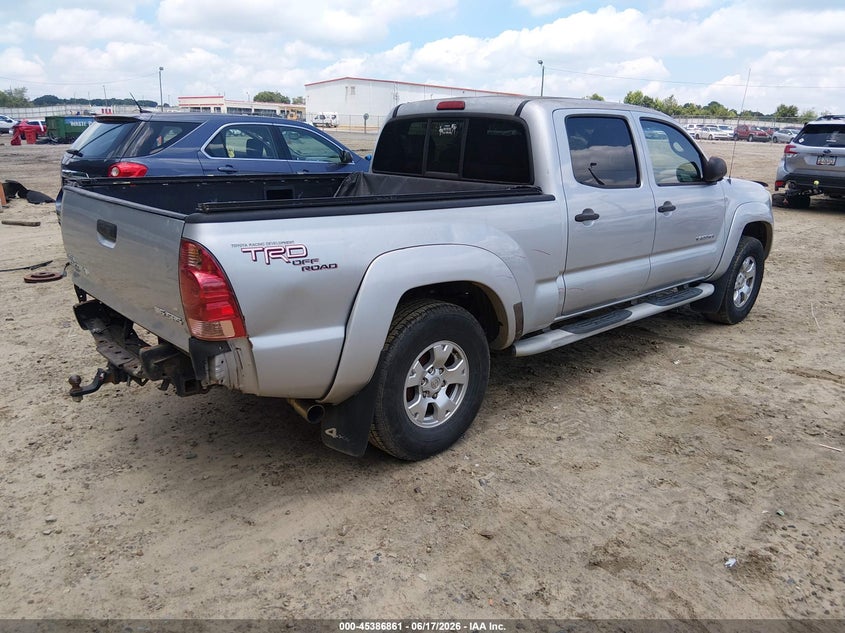 2005 Toyota Tacoma VIN 5TEMU52N85Z096804 IAAI salvage auction — REAR END, Salvage (Georgia), sold $3,325 on 2026-07-23 (photo 4)