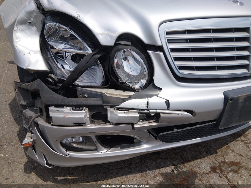 2005 Mercedes-benz E-class VIN WDBUF65J35A691206 IAAI salvage auction — RIGHT FRONT, Salvage (Oregon), sold $425 on 2026-08-06 (photo 6)