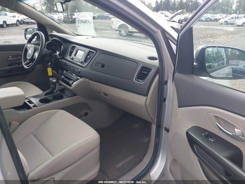 2018 Kia SEDONA VIN KNDMA5C10J6401515 IAAI salvage auction — NORMAL WEAR, Sf97 (Washington), sold $4,550 on 2026-07-29 (photo 5)