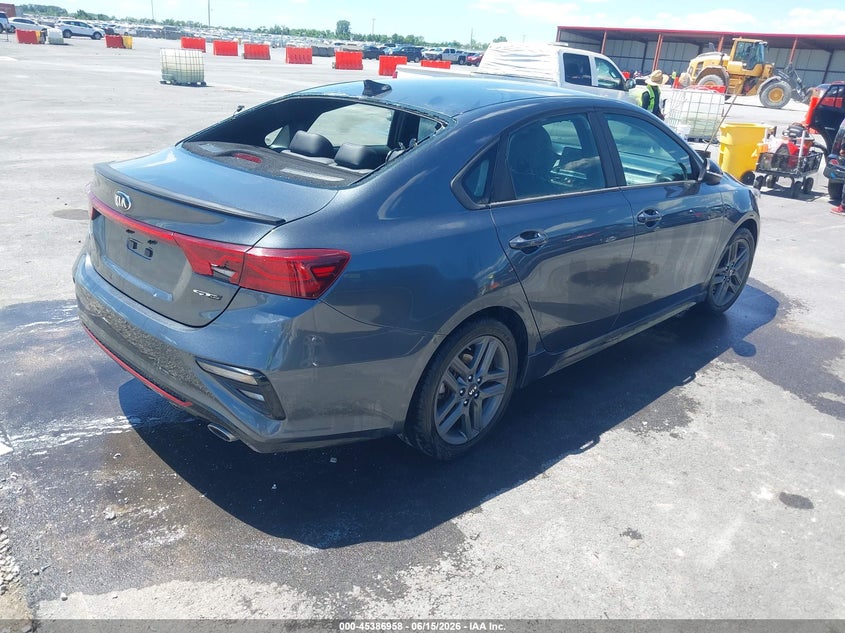 2020 Kia Forte VIN 3KPF34AD2LE219807 IAAI salvage auction — REAR END, Salvage (Missouri), sold $3,100 on 2026-07-11 (photo 4)