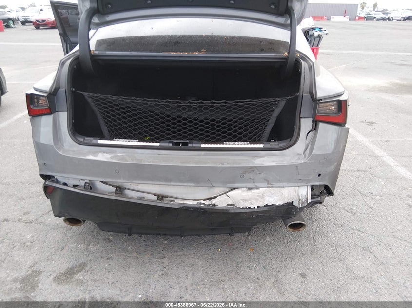2024 Lexus Is VIN JTHGZ1B25R5076921 IAAI salvage auction — FRONT & REAR, Salvage Title, sold $9,000 on 2026-07-29 (photo 6)