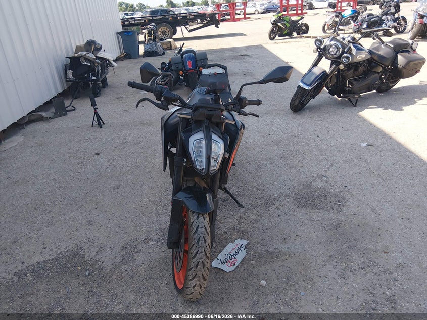 2020 Ktm 790 adventure VIN VBKTU6409LM780073 IAAI salvage auction — SIDE, Salvage (Texas), sold $2,550 on 2026-07-08 (photo 5)