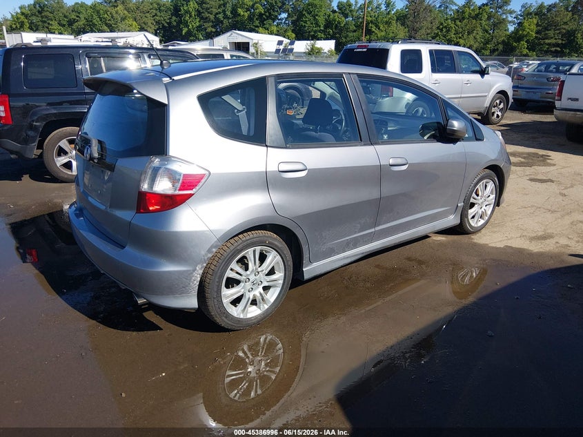 2010 Honda Fit VIN JHMGE8H69AC023833 IAAI salvage auction — LEFT SIDE, Clear (Virginia), sold $1,125 on 2026-07-17 (photo 4)