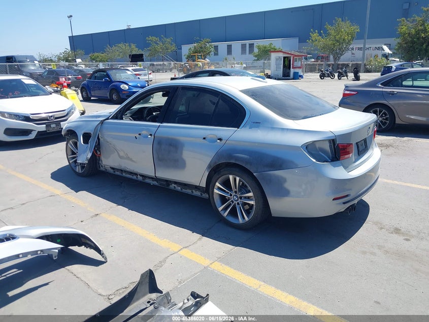 2017 BMW 3er VIN WBA8E1C33HA029690 IAAI salvage auction — FRONT END, Salvage (California), sold $3,675 on 2026-07-06 (photo 3)