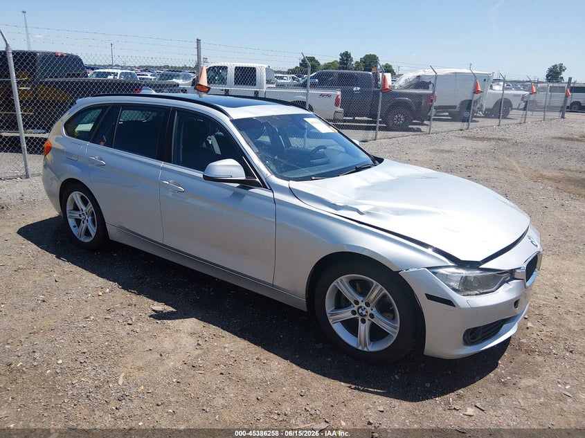 2015 BMW 3er VIN WBA3K5C58FK547412 IAAI salvage auction — FRONT END, Clear (Arkansas), sold $4,550 on 2026-07-29 (photo 1)