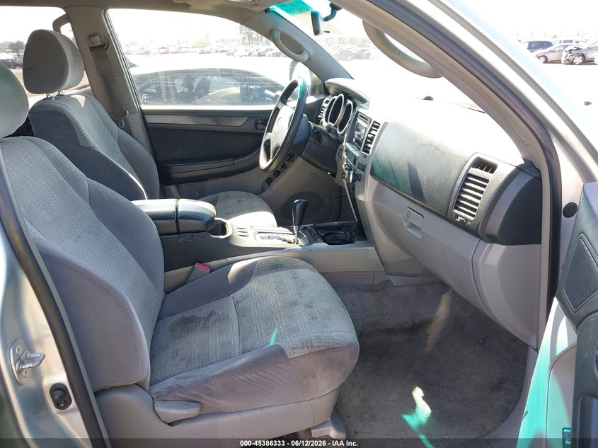 2004 Toyota 4runner VIN JTEZU14R140023931 IAAI salvage auction — NORMAL WEAR, Salvage (California), sold $1,525 on 2026-07-29 (photo 5)