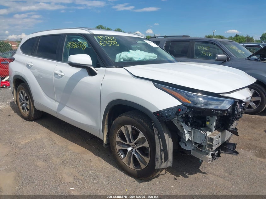 2023 Toyota Highlander VIN 5TDKDRBH5PS045656 IAAI salvage auction — FRONT END, Salvage (Virginia), sold $13,200 on 2026-07-28 (photo 1)