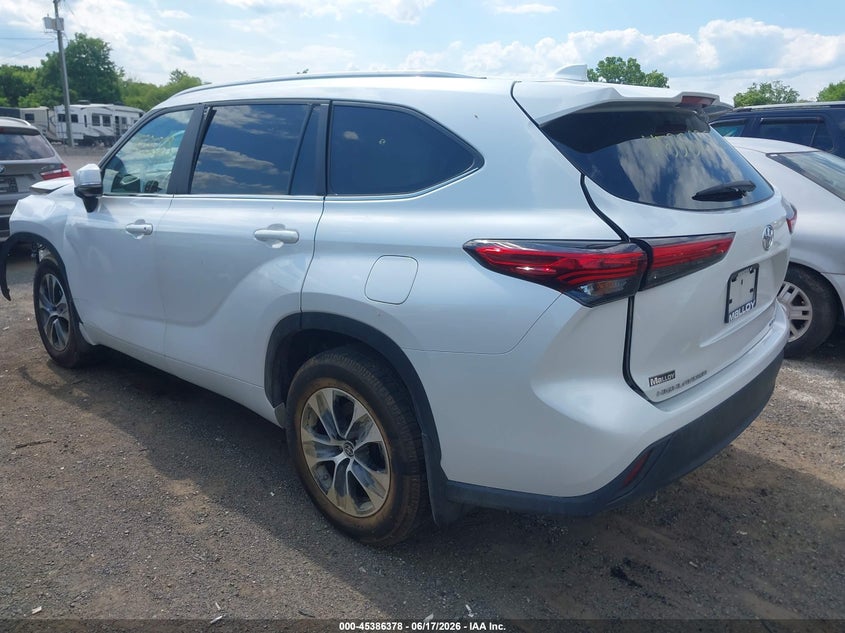 2023 Toyota Highlander VIN 5TDKDRBH5PS045656 IAAI salvage auction — FRONT END, Salvage (Virginia), sold $13,200 on 2026-07-28 (photo 3)