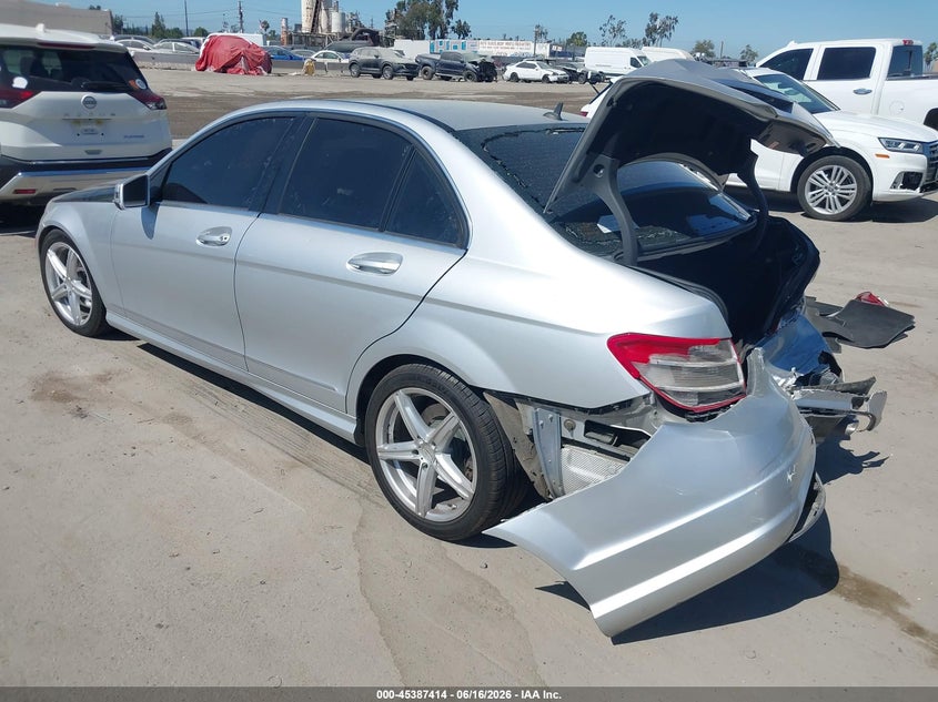 2010 Mercedes-benz C-klasse VIN WDDGF5EB6AR110770 IAAI salvage auction — REAR END, Salvage (California), sold $675 on 2026-07-24 (photo 3)