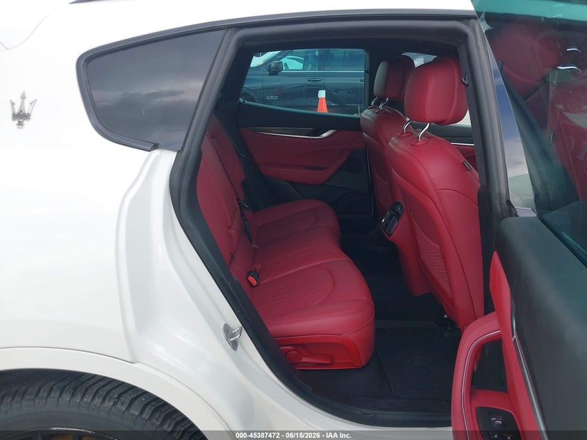 2022 Maserati Levante VIN ZN661XUA8NX400274 IAAI salvage auction — FRONT END, Original (Texas), sold $8,600 on 2026-08-12 (photo 8)